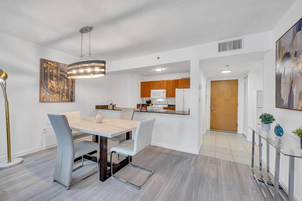 Beautiful 1 Bed 1 Bath • Brickell • Bay View Apartamento